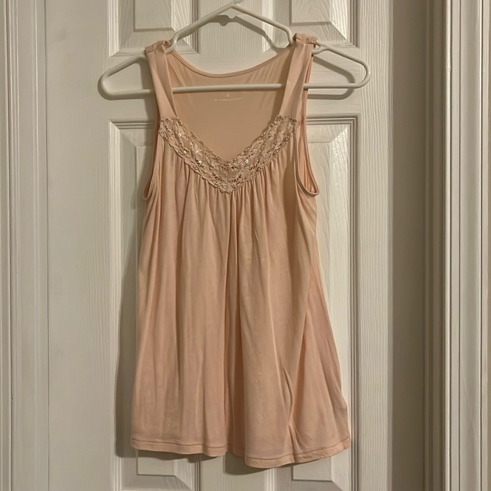 Barely worn EXPRESS light pink tank. Size XS